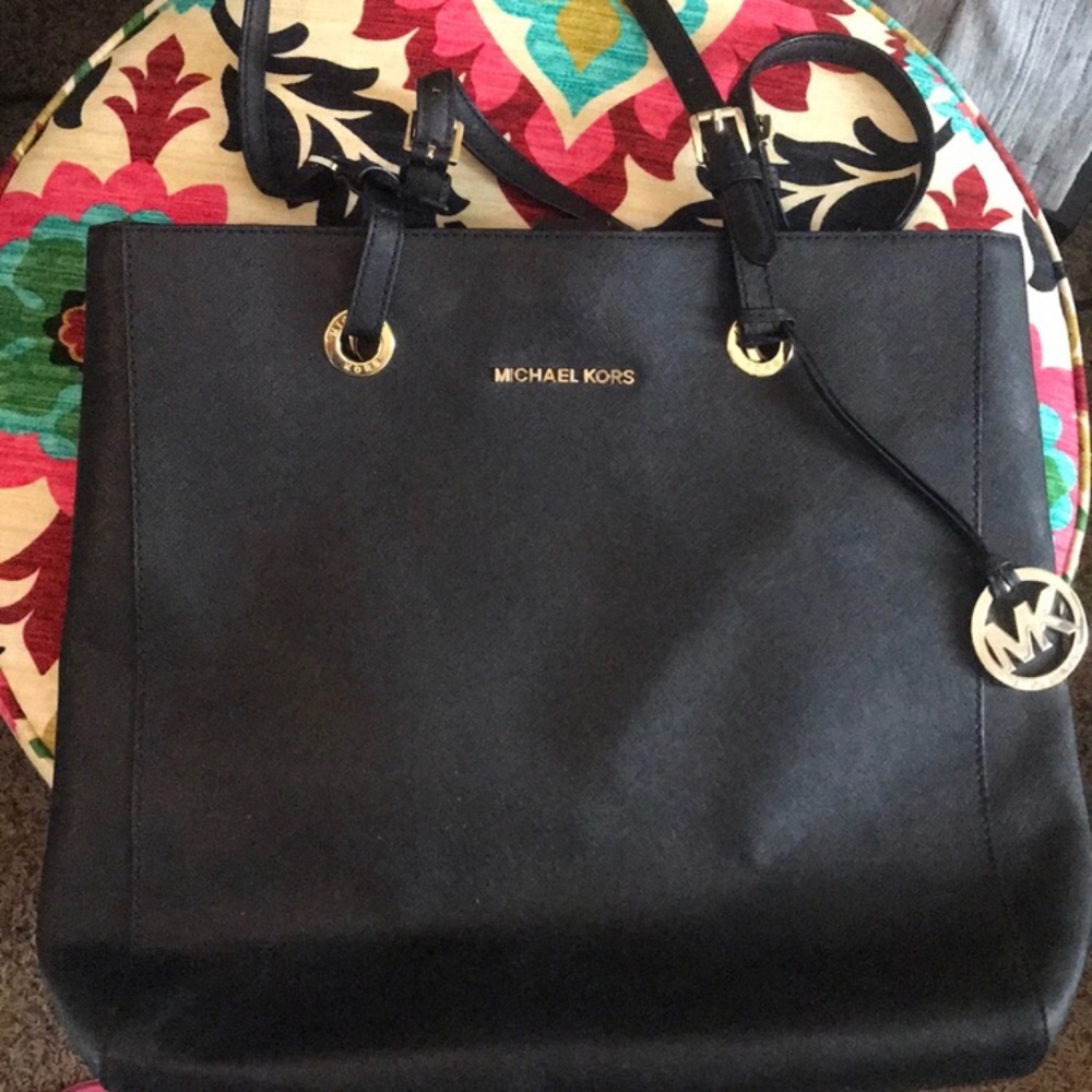 NWOT PERFECT CONDITION MICHAEL KORS TOTE